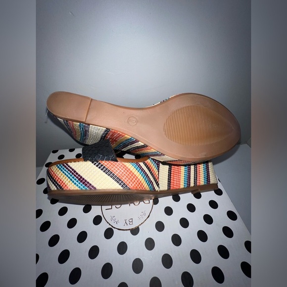 NIB Mojo Moxy By Dolce Women’s Sandal Multicolor Wedges 9 - Picture 4 of 5